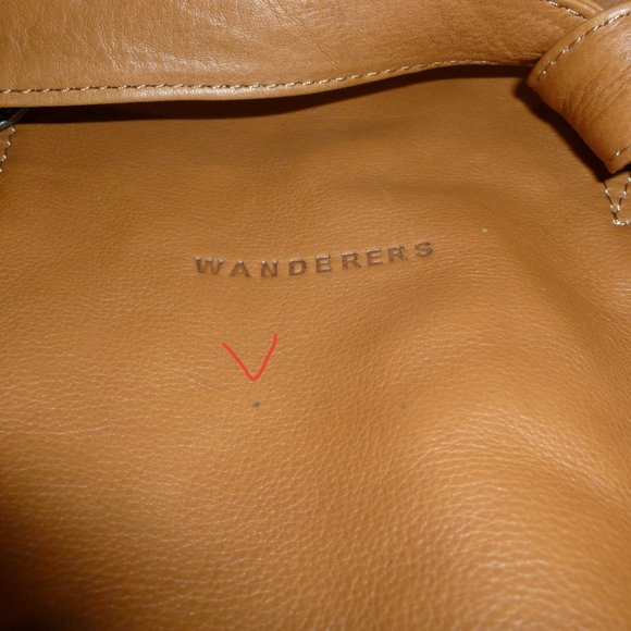SOLD NWT Wanderers Travel Co. Madrid Handgag with Bellagio Card Wallet Included - Picture 7 of 15